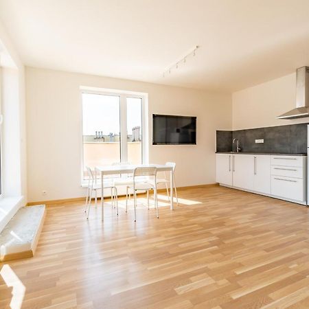 Penthouse # 81 With Panoramic City View In Elite Rezidence With Free Parking براغ المظهر الخارجي الصورة