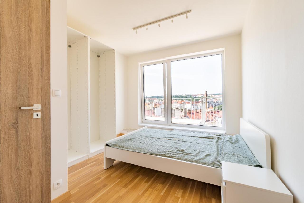 Penthouse # 81 With Panoramic City View In Elite Rezidence With Free Parking براغ المظهر الخارجي الصورة