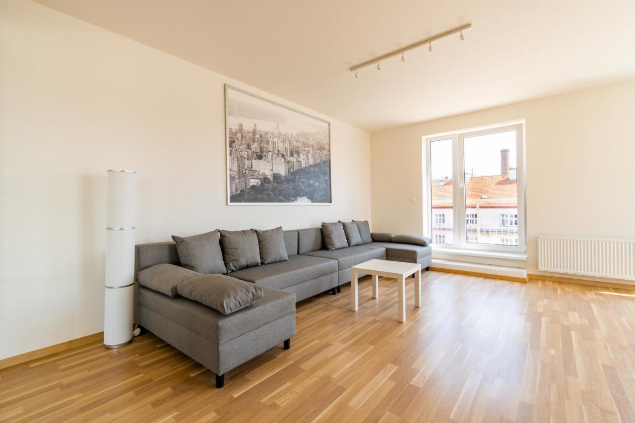 Penthouse # 81 With Panoramic City View In Elite Rezidence With Free Parking براغ المظهر الخارجي الصورة