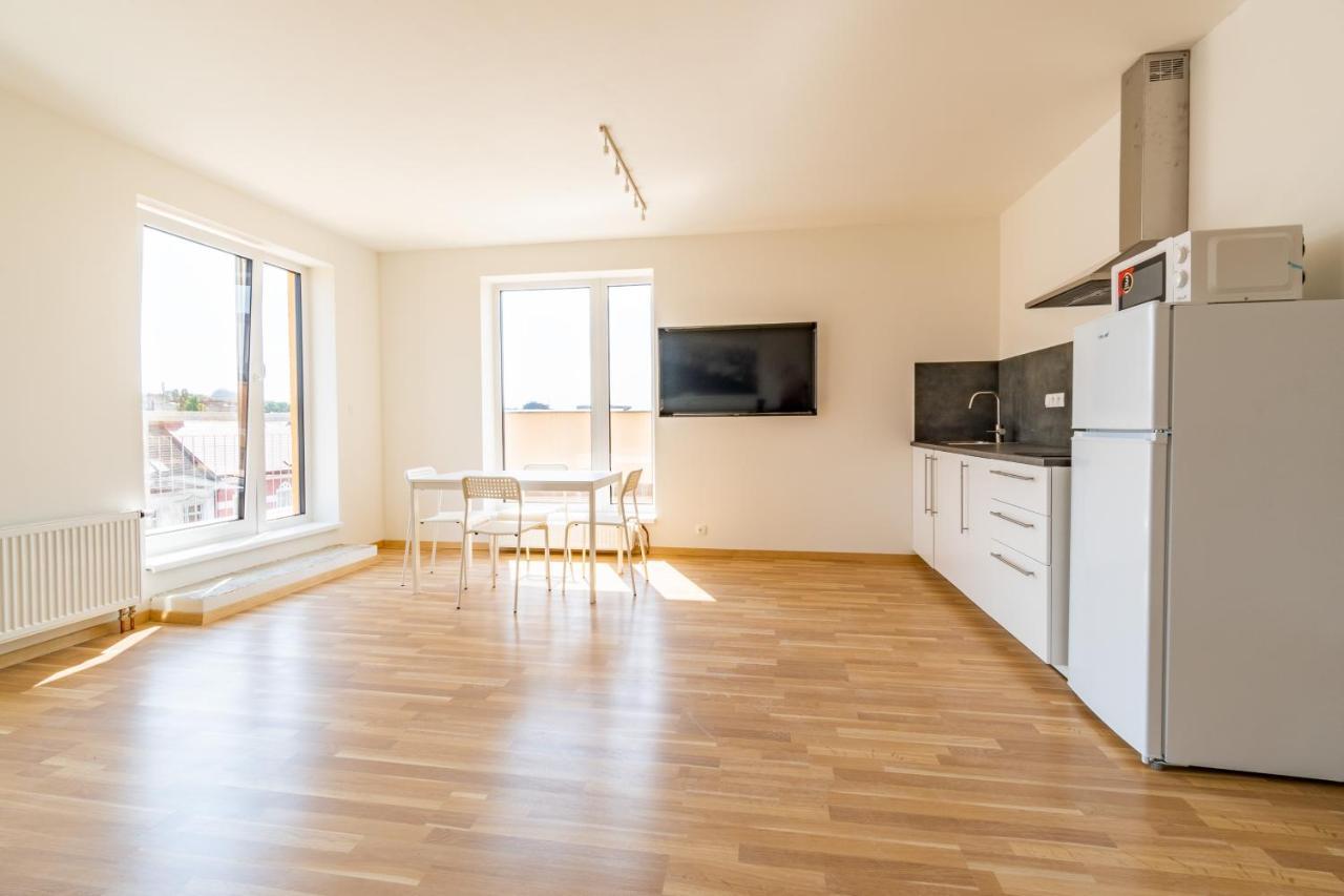 Penthouse # 81 With Panoramic City View In Elite Rezidence With Free Parking براغ المظهر الخارجي الصورة